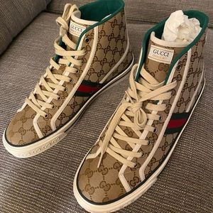 Men's Gucci Tennis 1977 high top sneaker Size 11 Style ‎625807 HVK70 9765 Beige